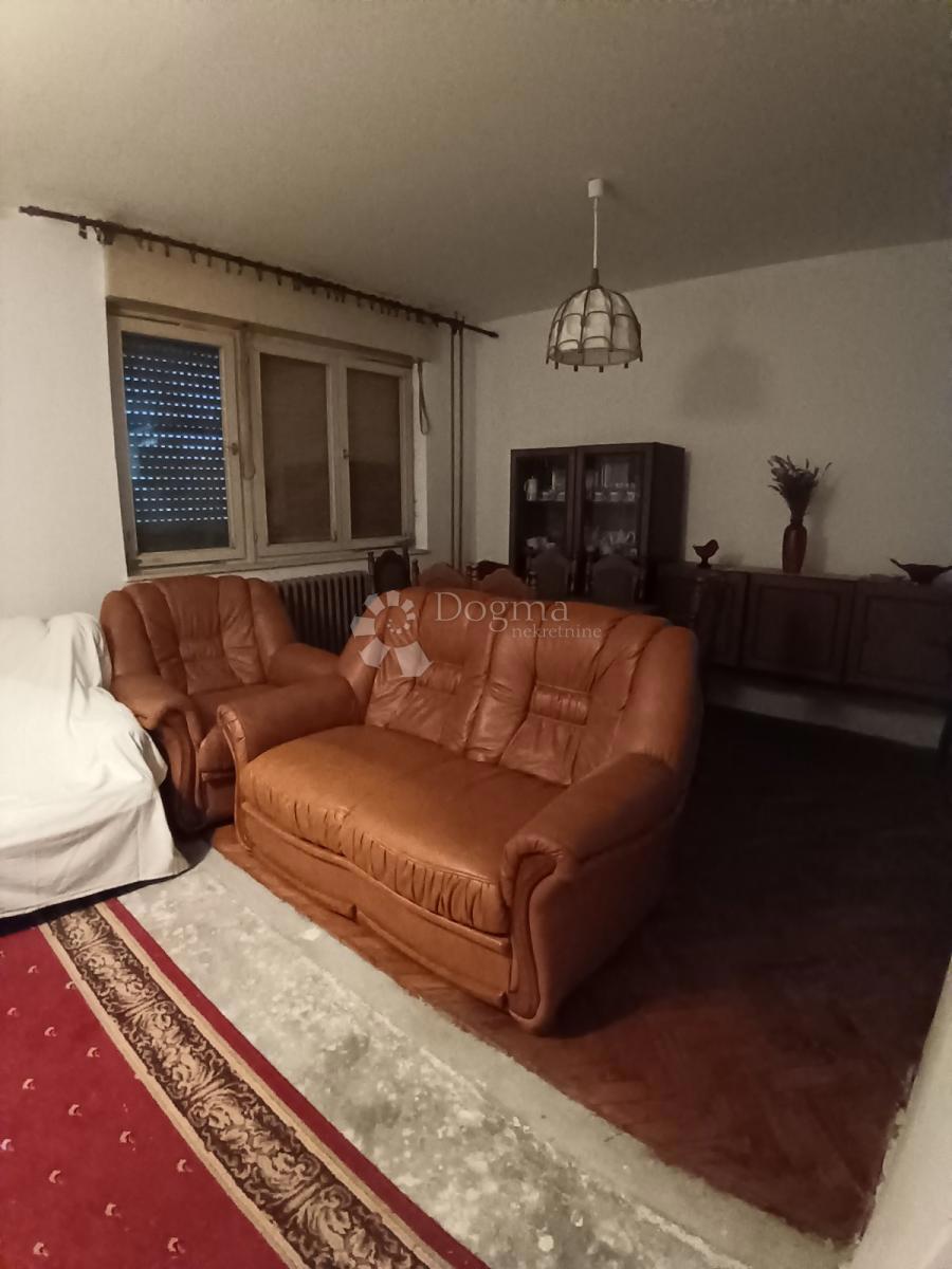 Hiša Beli Manastir, 191,47m2