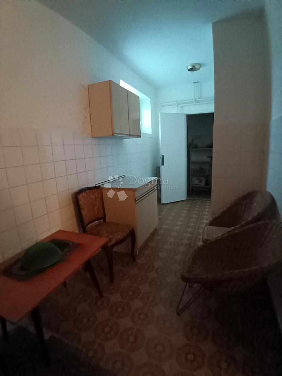 Hiša Beli Manastir, 191,47m2