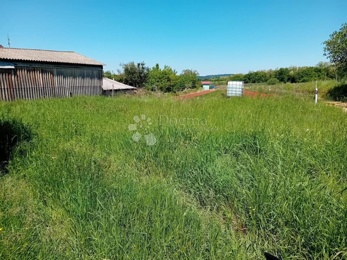 Zazidljivo zemljišče Sveti Ivan, Oprtalj, 453m2
