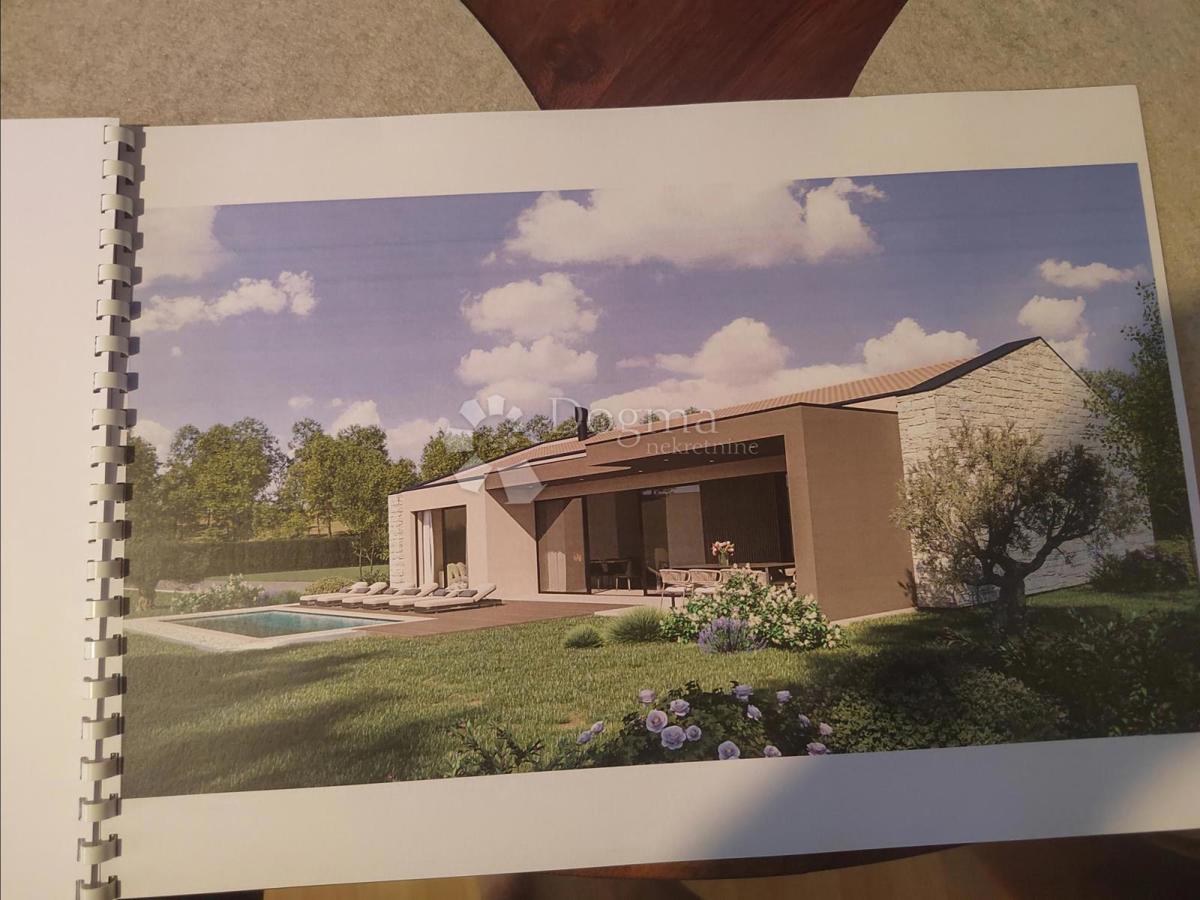 Gradbena parcela na mirni lokaciji