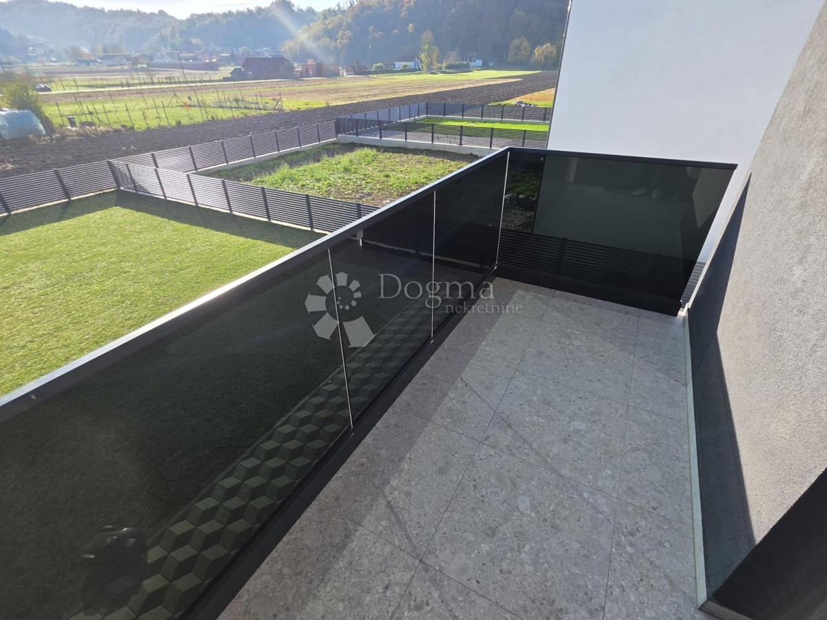 Hiša Babinec, Cestica, 150m2