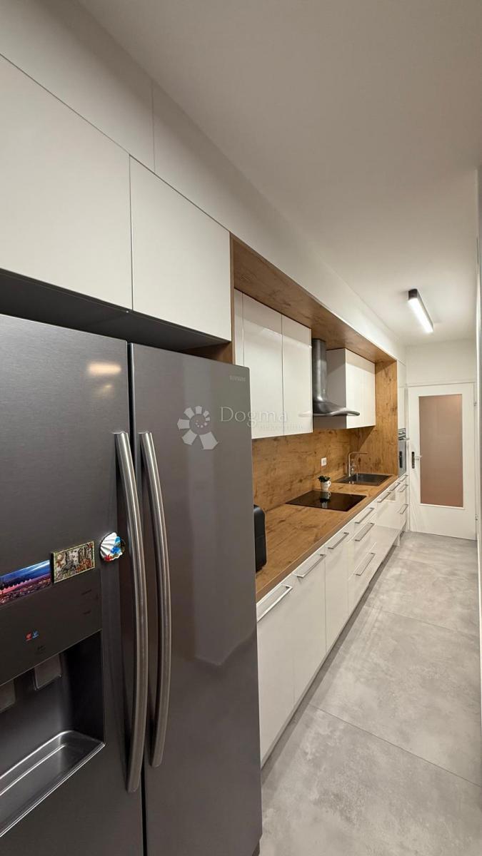 MODERNO RENOVIRANO STANOVANJE 5 MINUT OD MORJA!