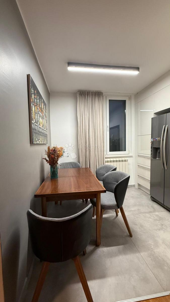 MODERNO RENOVIRANO STANOVANJE 5 MINUT OD MORJA!