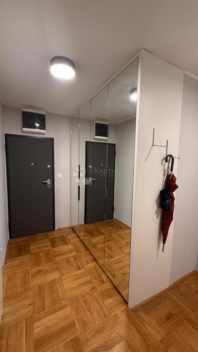 MODERNO RENOVIRANO STANOVANJE 5 MINUT OD MORJA!