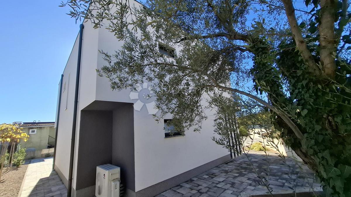 Hiša Kornić, Krk, 150m2