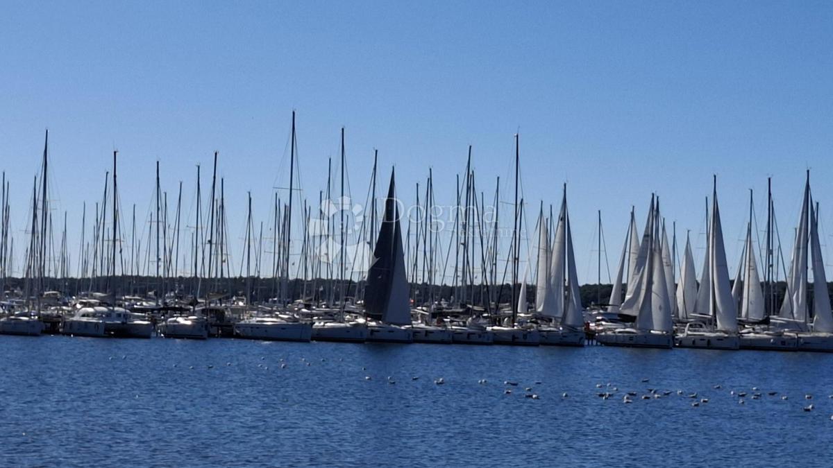 Hiša Kornić, Krk, 150m2