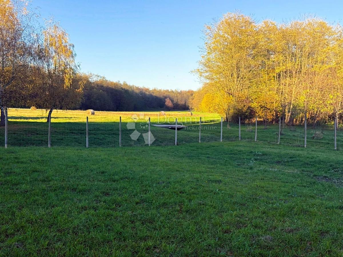 Zazidljivo zemljišče Merhatovec, Selnica, 2.109m2