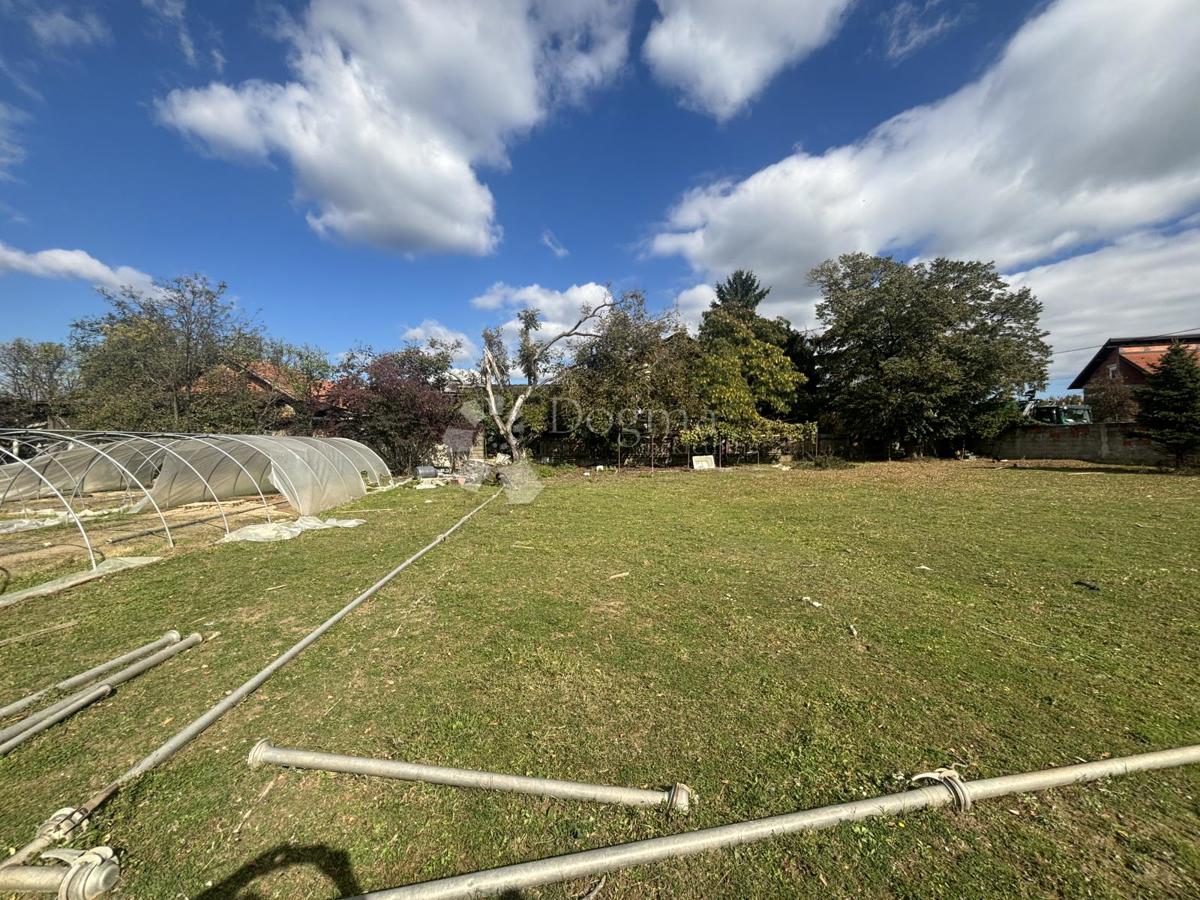 Zazidljivo zemljišče Žitnjak, Peščenica - Žitnjak, 3.557m2