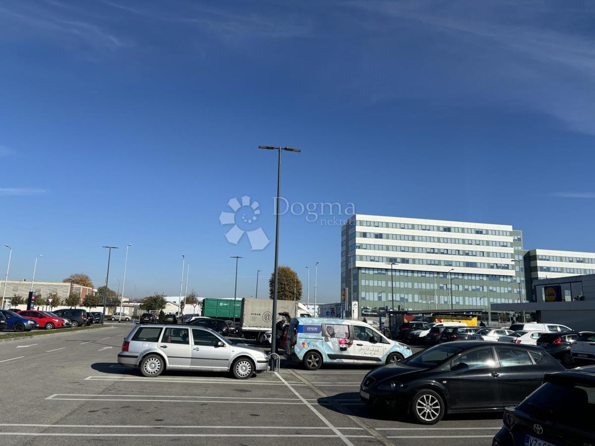 Zazidljivo zemljišče Žitnjak, Peščenica - Žitnjak, 3.557m2