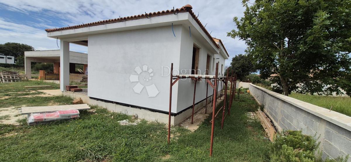 Hiša Monteserpo - Komunal, Pula, 81m2