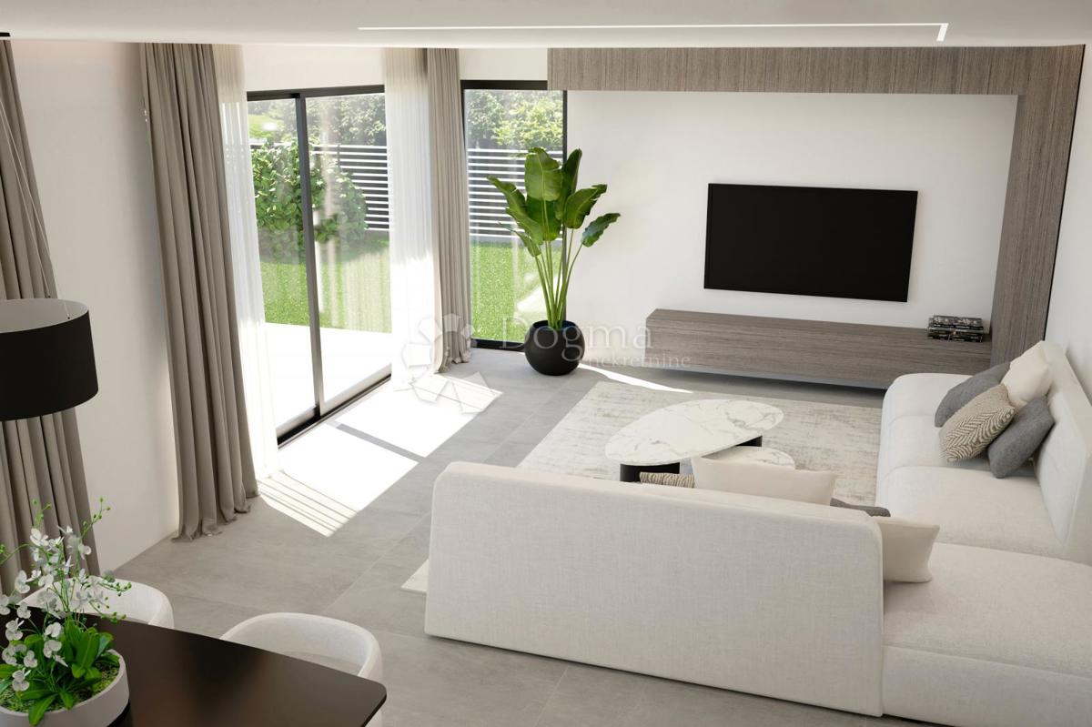 LUKSUZNO STANOVANJE NAJVIŠJIH STANDARDOV - ROVINJ, CENTER