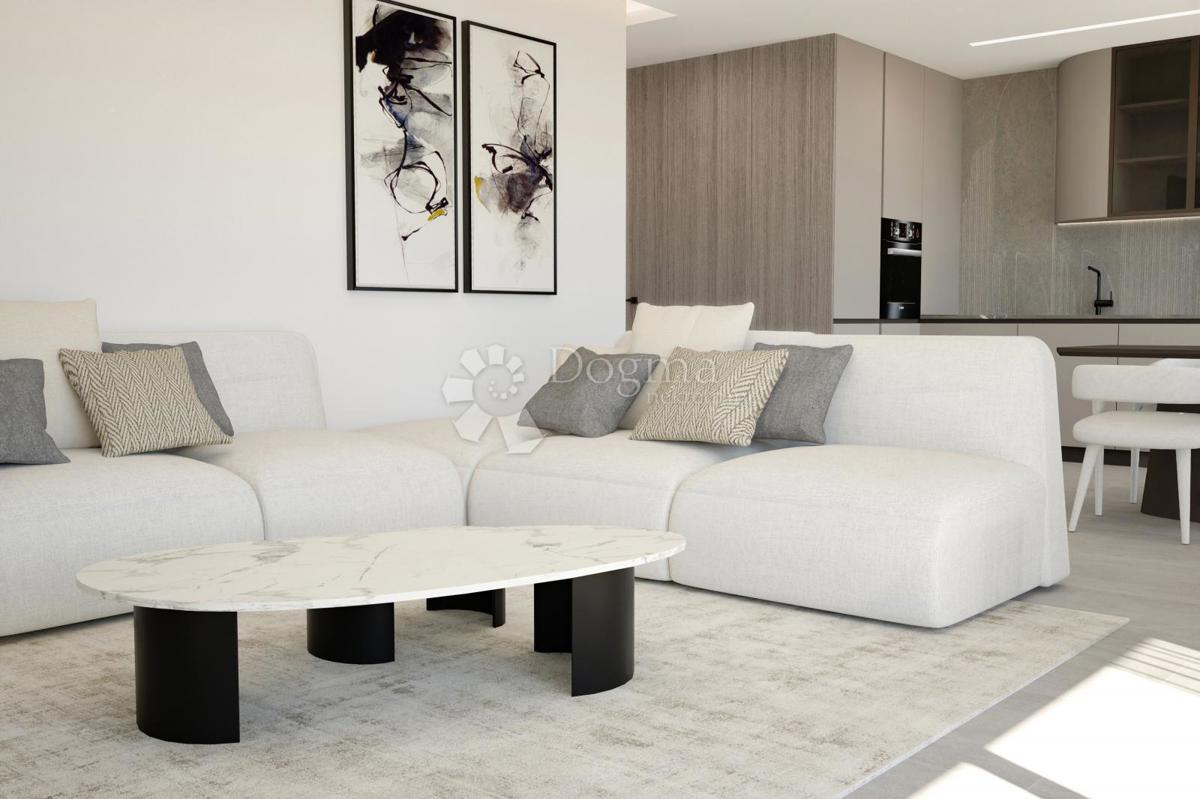 LUKSUZNO STANOVANJE NAJVIŠJIH STANDARDOV - ROVINJ, CENTER