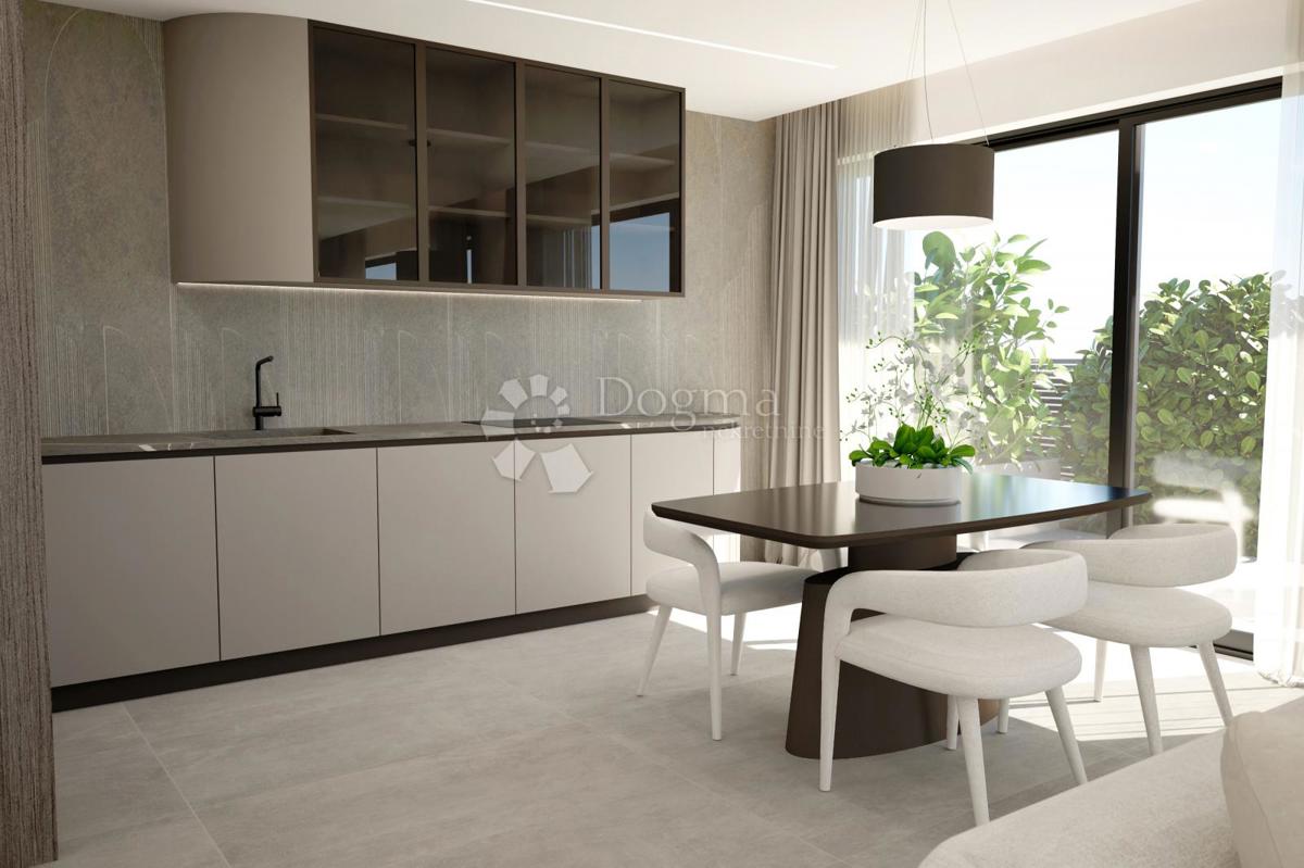 LUKSUZNO STANOVANJE NAJVIŠJIH STANDARDOV - ROVINJ, CENTER