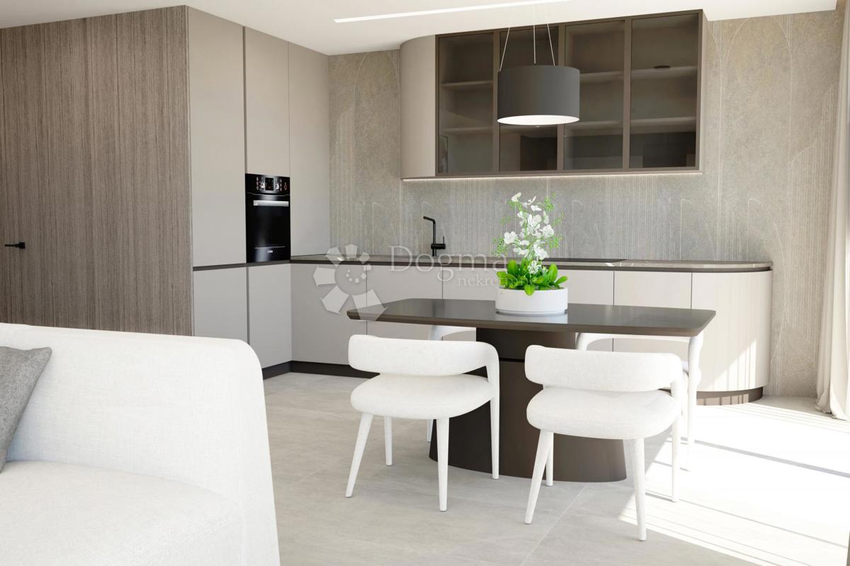 LUKSUZNO STANOVANJE NAJVIŠJIH STANDARDOV - ROVINJ, CENTER