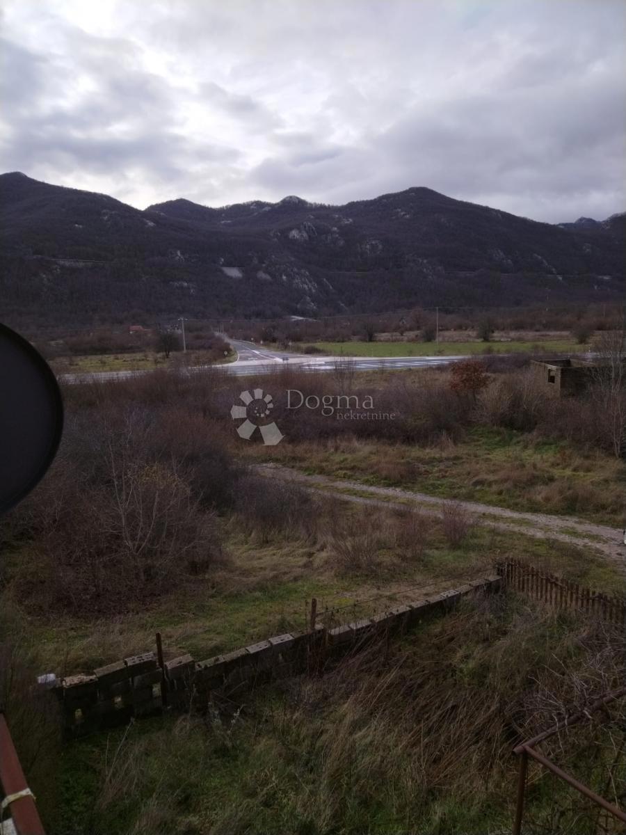 Hiša Grab, Gračac, 150m2