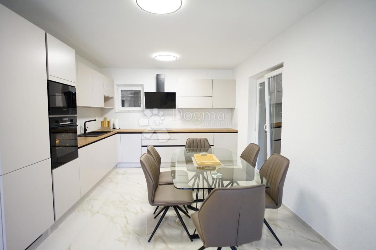 Hiša Donja Jagodnja, Polača, 162m2