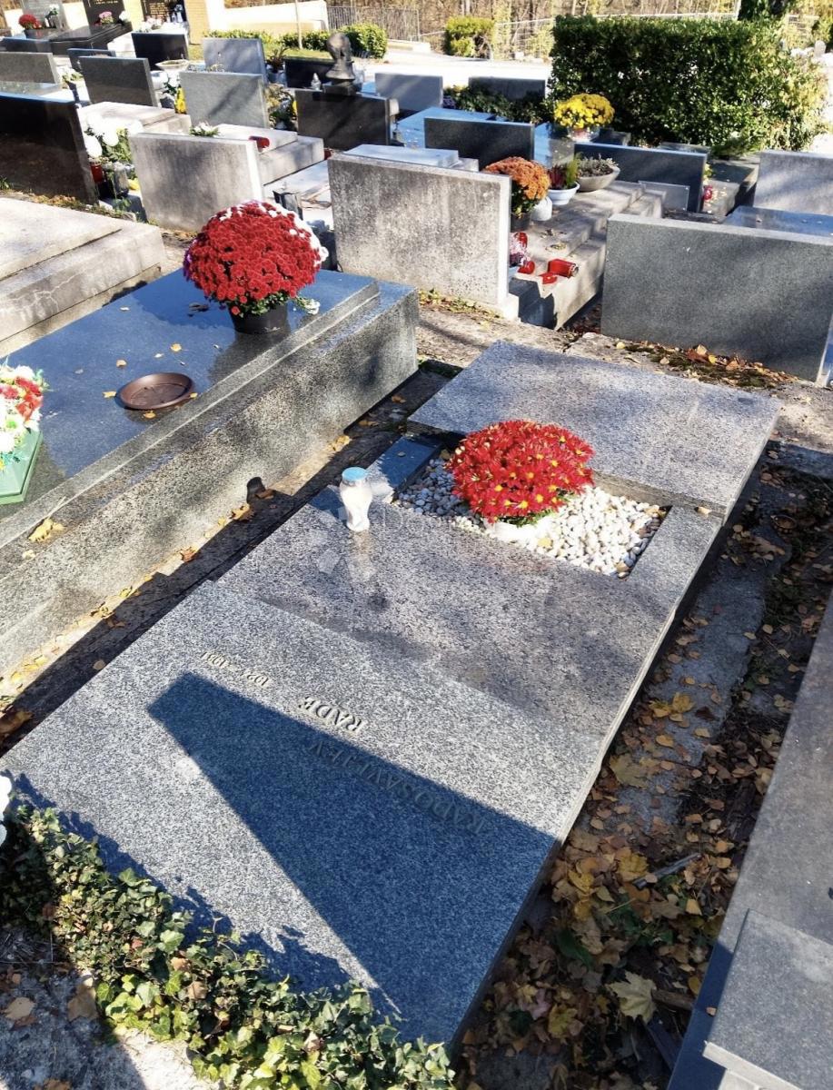 Grobnica Mirogoj, Gornji Grad - Medveščak, 2,07m2