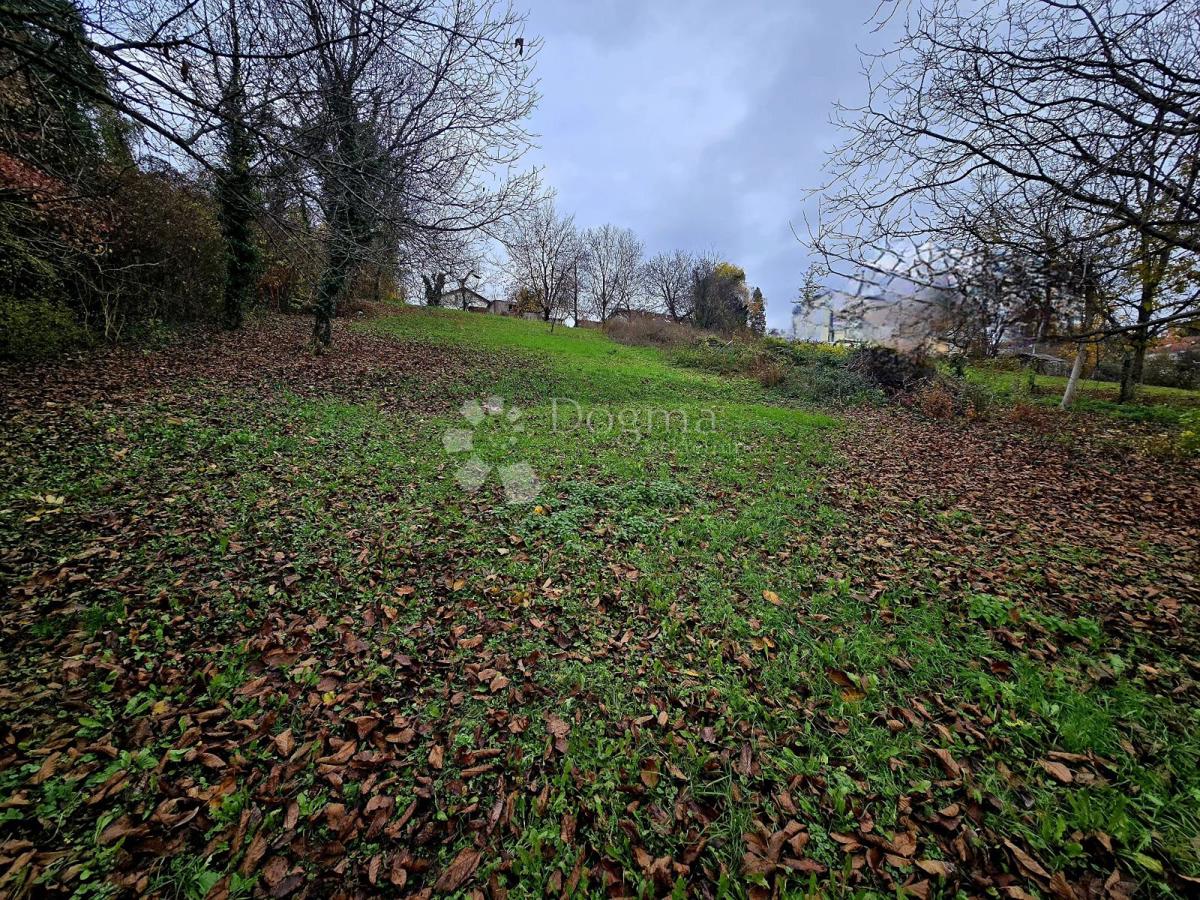 Zazidljivo zemljišče Podsused, Podsused - Vrapče, 4.178m2