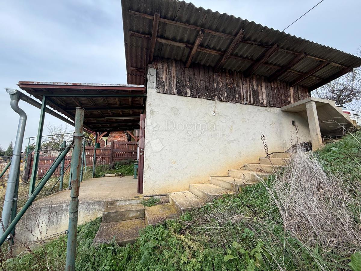 Zazidljivo zemljišče Radovan, Ivanec, 877m2