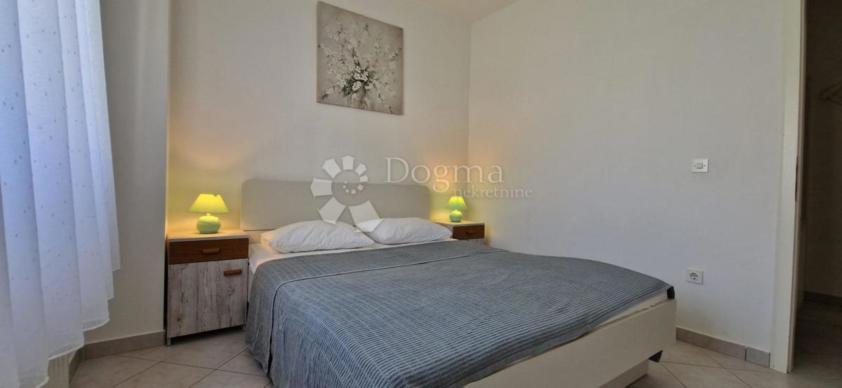 Hiša Okrug Gornji, Okrug, 352,86m2