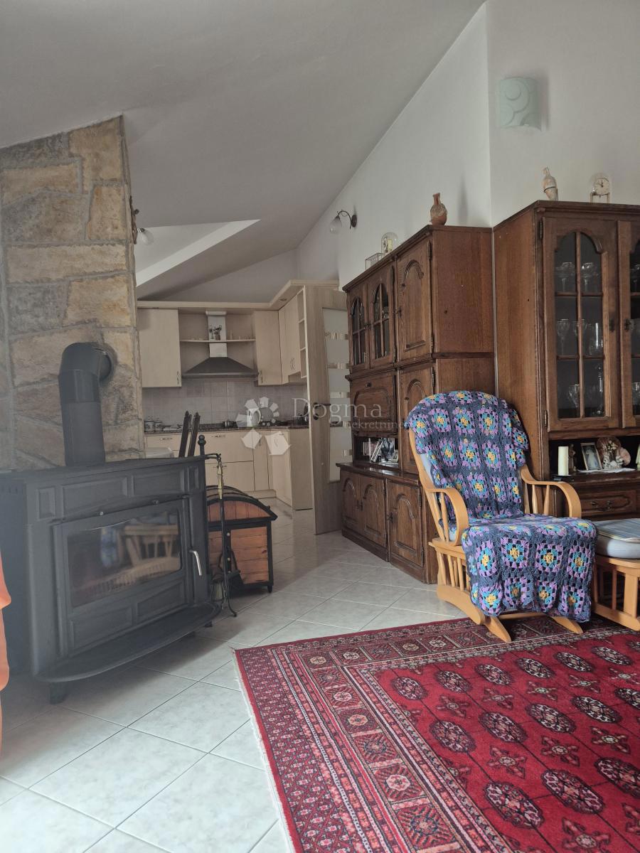 Hiša Okrug Gornji, Okrug, 352,86m2