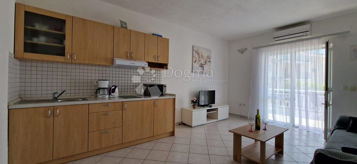 Hiša Okrug Gornji, Okrug, 352,86m2