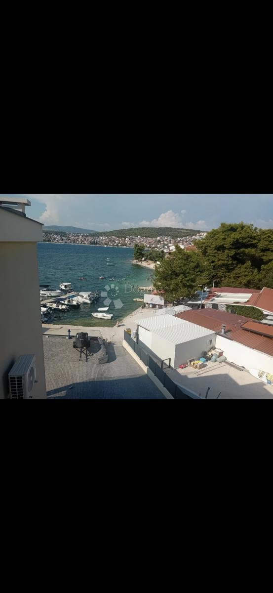 Hiša Okrug Gornji, Okrug, 352,86m2