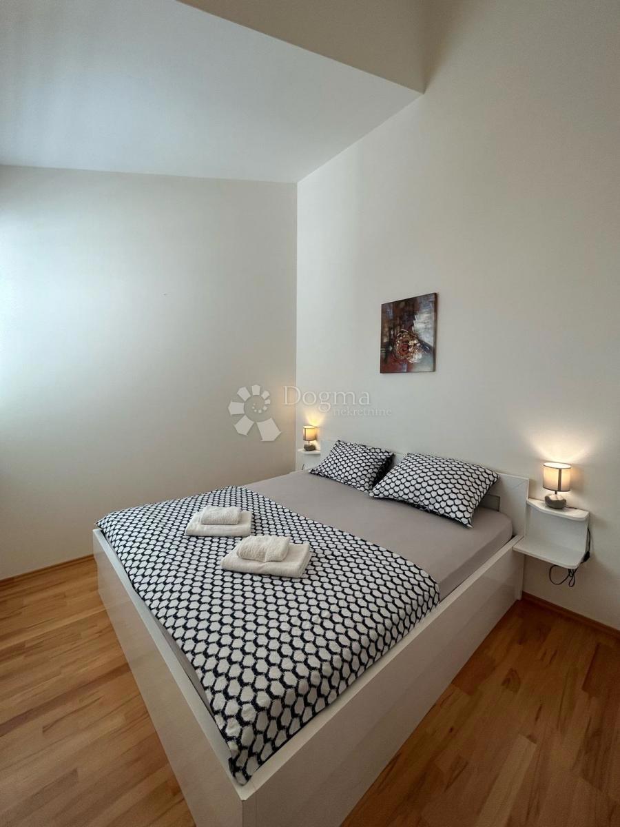 Stanovanje Rogoznica, 66,69m2