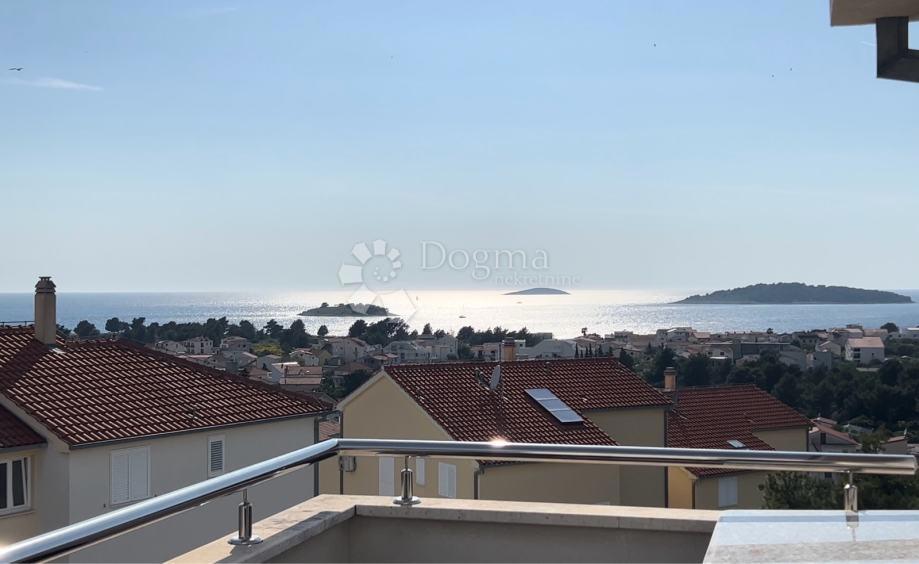 Stanovanje Rogoznica, 66,69m2