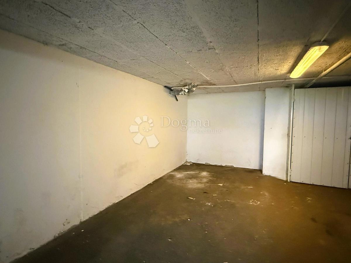 Garaža Centar, Varaždin, 18m2