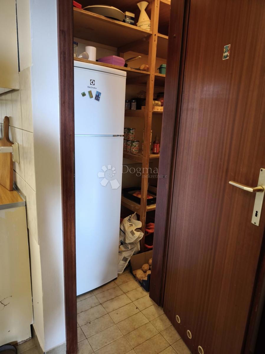 Stanovanje Stari Pazin, Pazin, 80,38m2