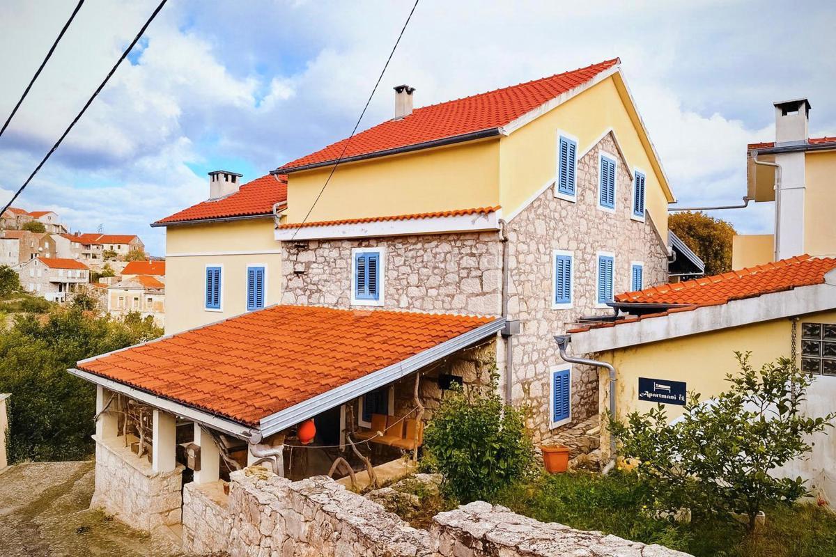 Hiša Mali Iž, Zadar - Okolica, 400m2