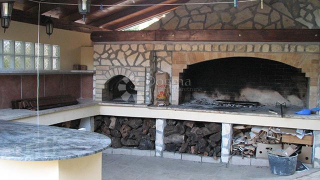 Hiša Mali Iž, Zadar - Okolica, 400m2