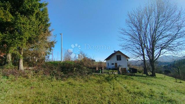 Zazidljivo zemljišče Gomirje, Vrbovsko, 2.151m2