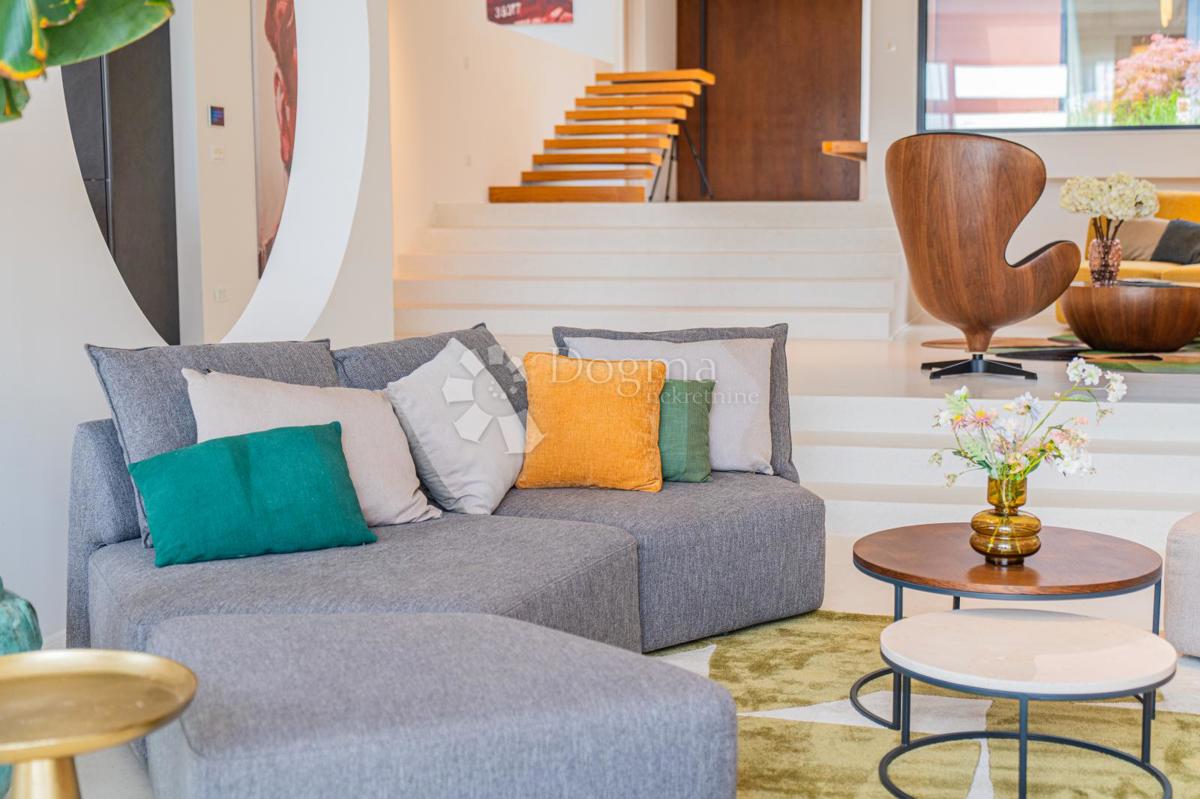 Hiša Šestine, Podsljeme, 400m2