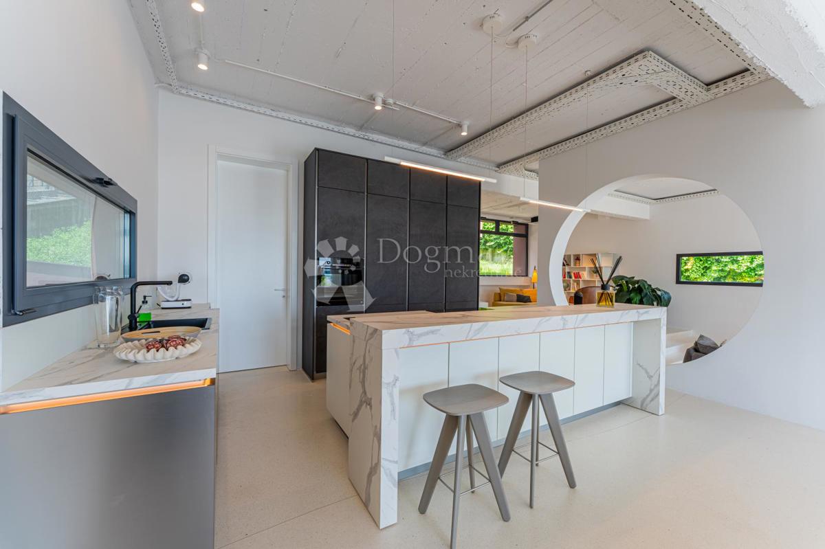 Hiša Šestine, Podsljeme, 400m2