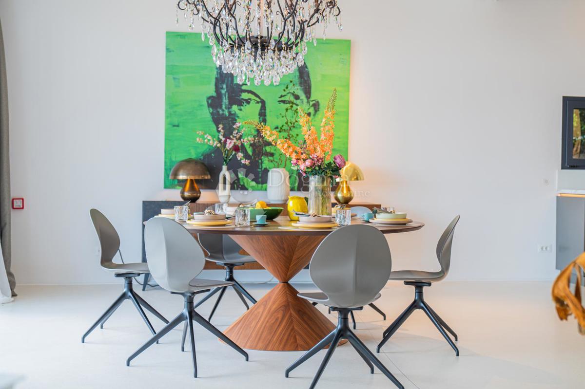 Hiša Šestine, Podsljeme, 400m2