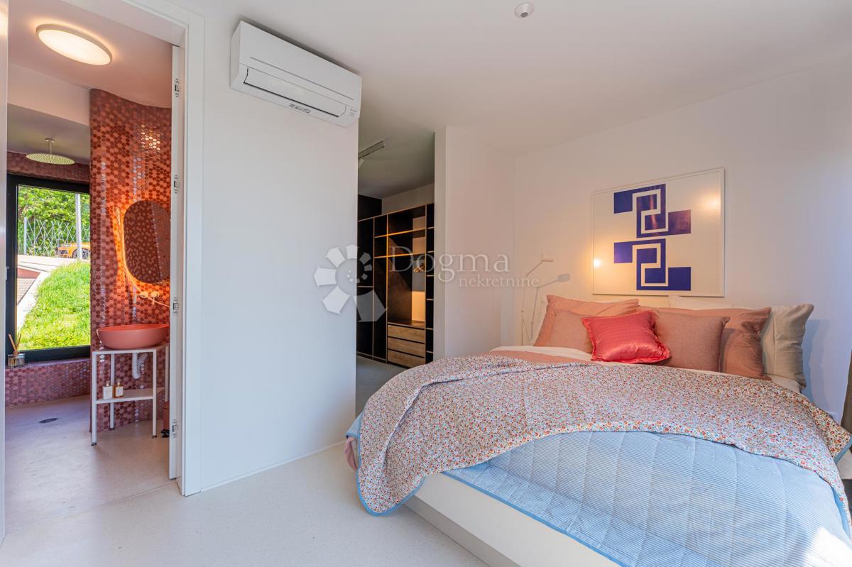 Hiša Šestine, Podsljeme, 400m2