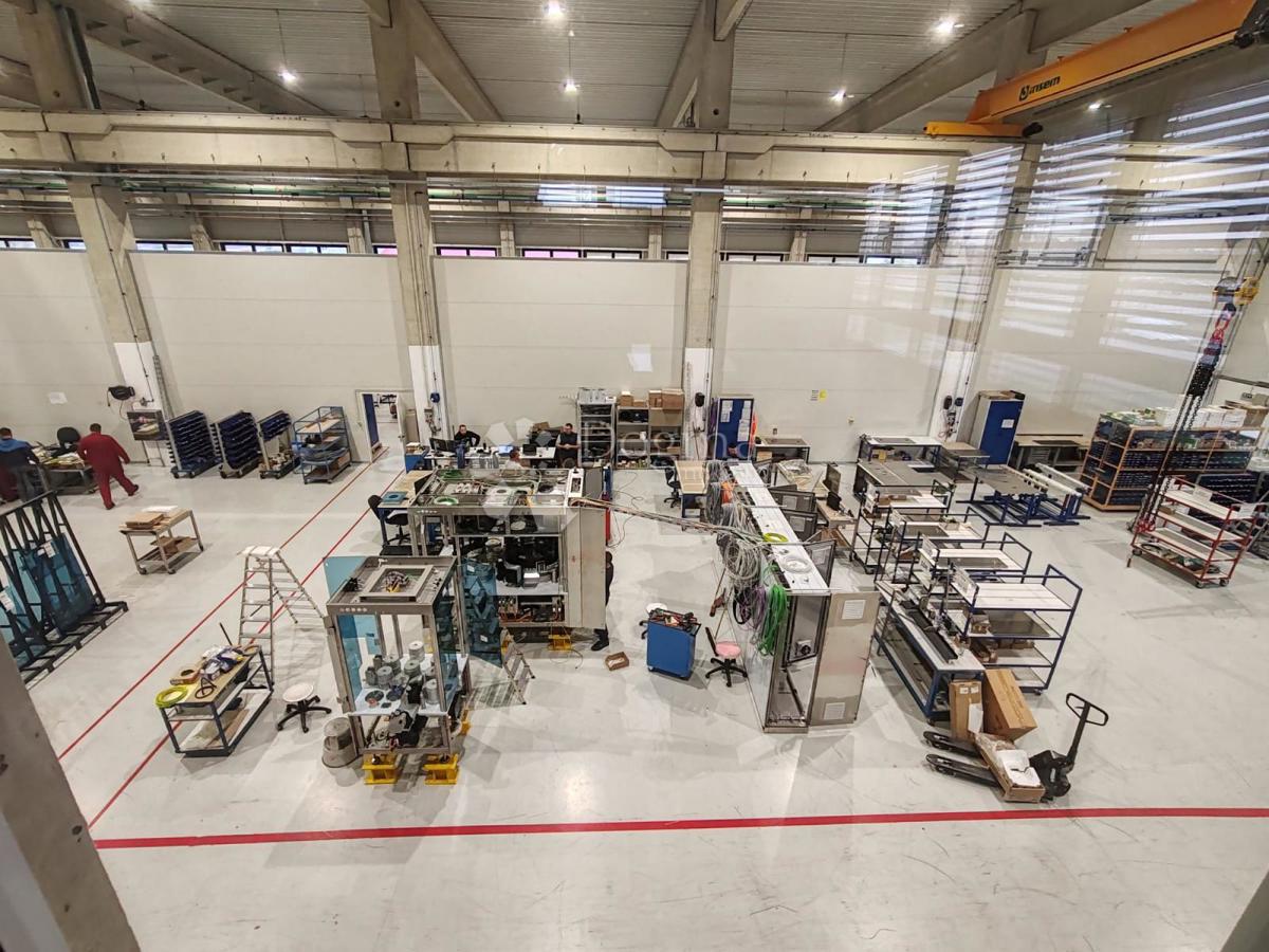 Poslovni prostor Bartolovec, Trnovec Bartolovečki, 1.972m2