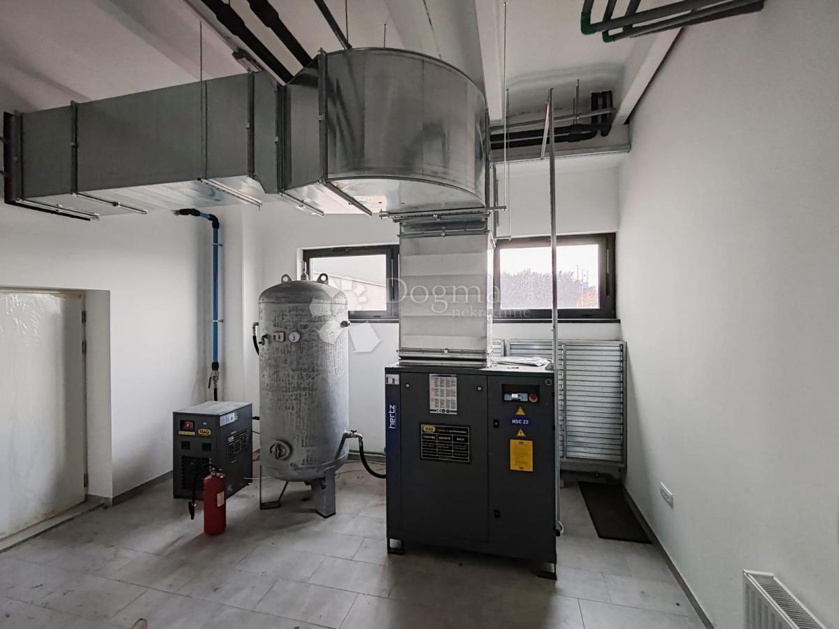 Poslovni prostor Bartolovec, Trnovec Bartolovečki, 1.972m2