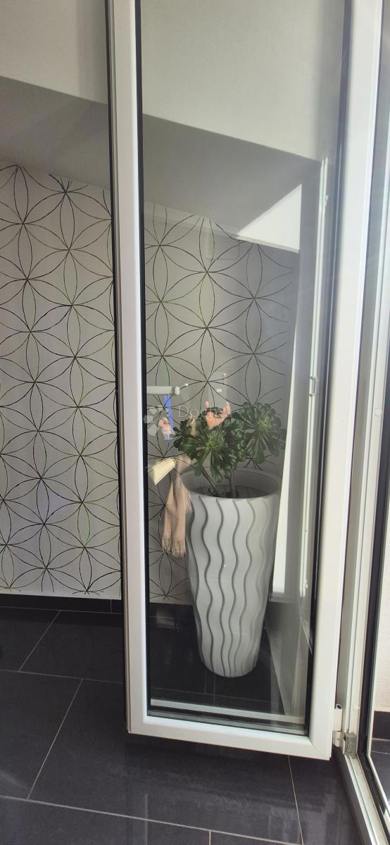 Stanovanje Rovinj, 92,92m2