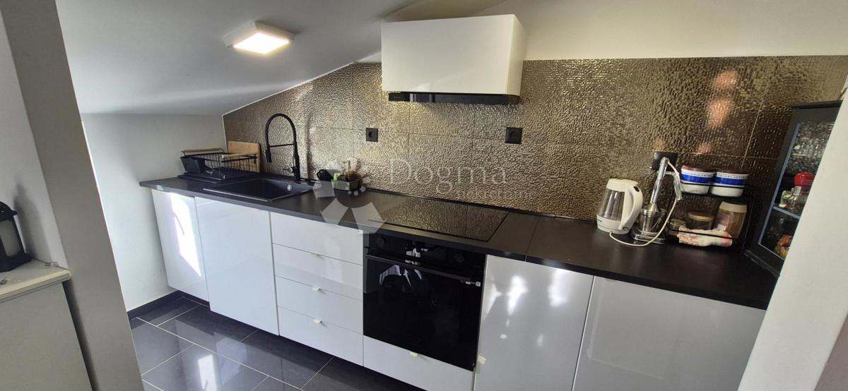 Stanovanje Rovinj, 92,92m2