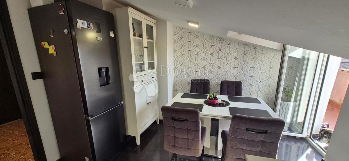 Stanovanje Rovinj, 92,92m2