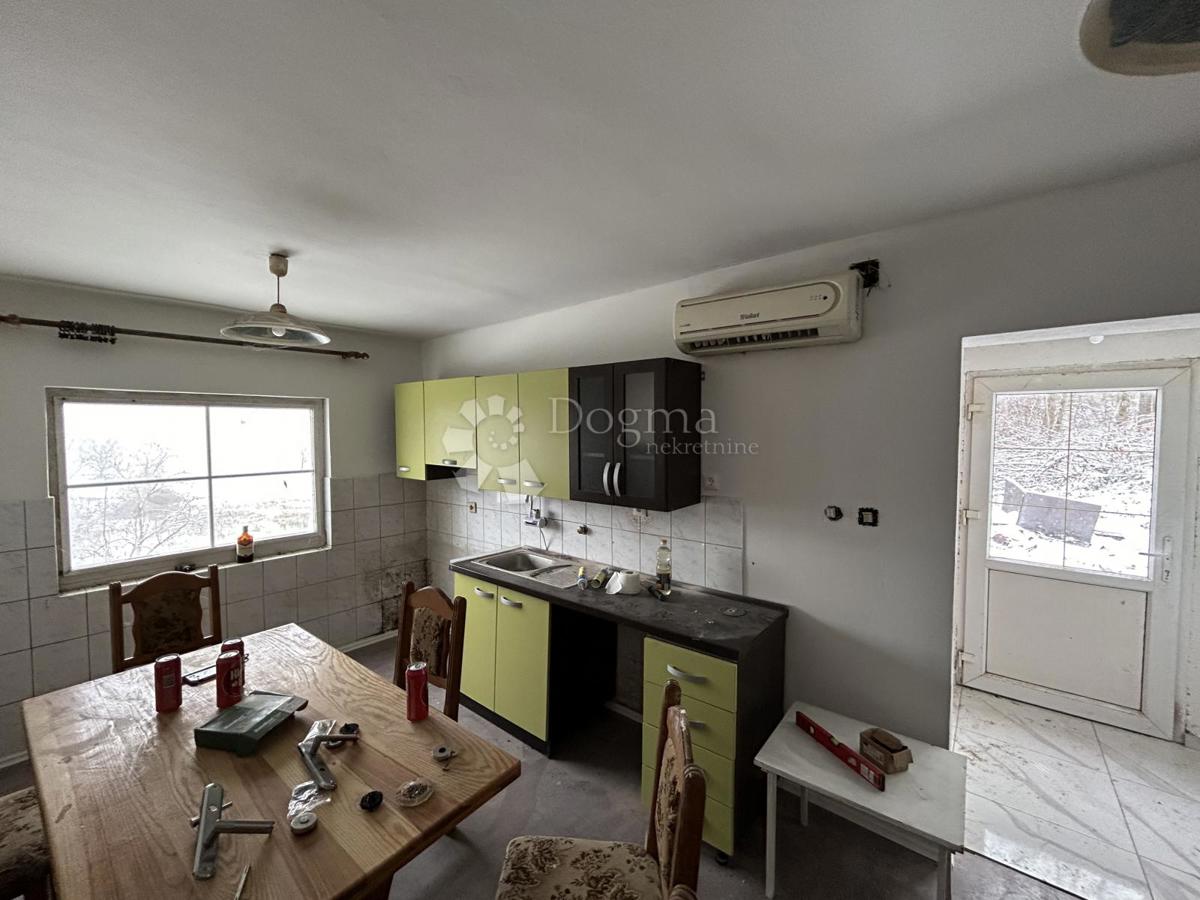 Hiša Vukšin Šipak, Jastrebarsko - Okolica, 80m2