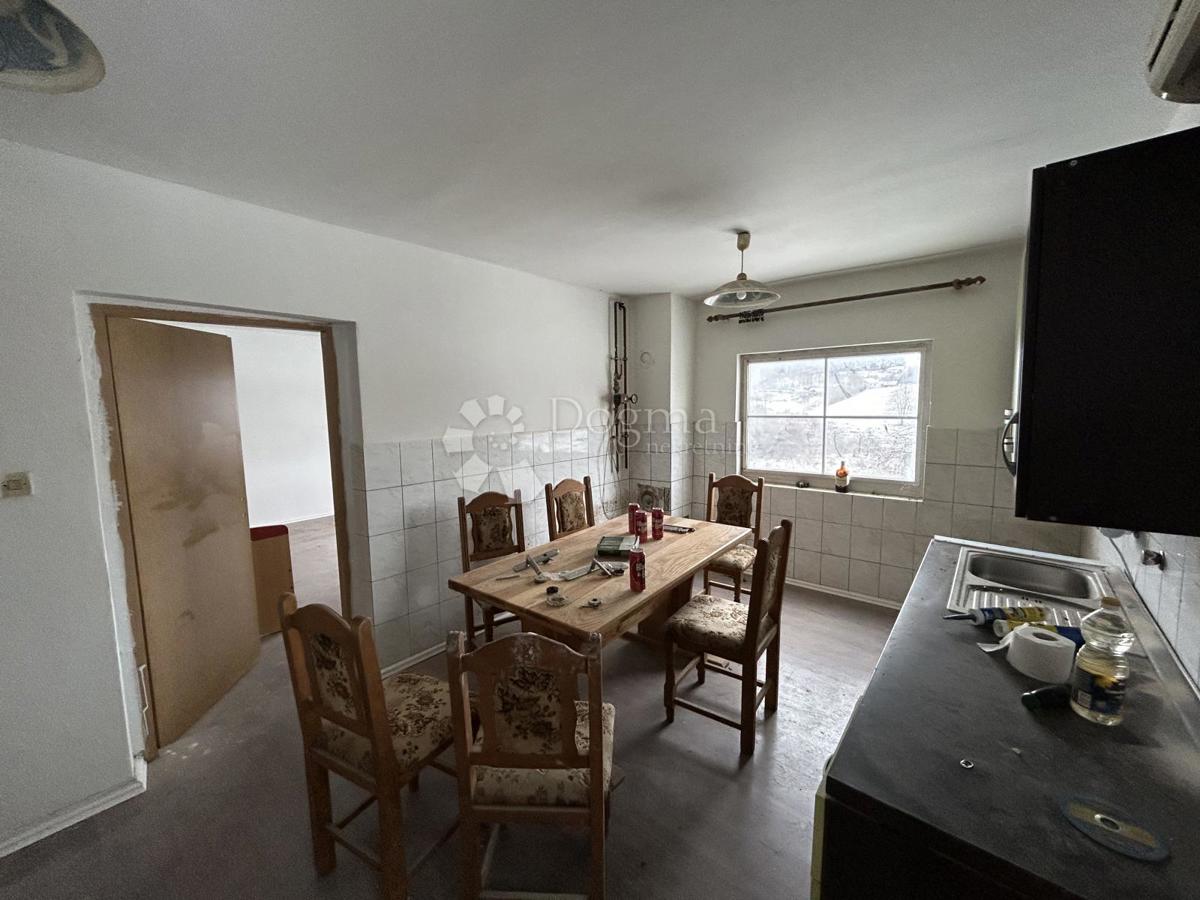 Hiša Vukšin Šipak, Jastrebarsko - Okolica, 80m2