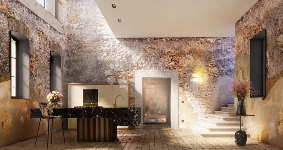 Hiša Cerovlje, 749m2