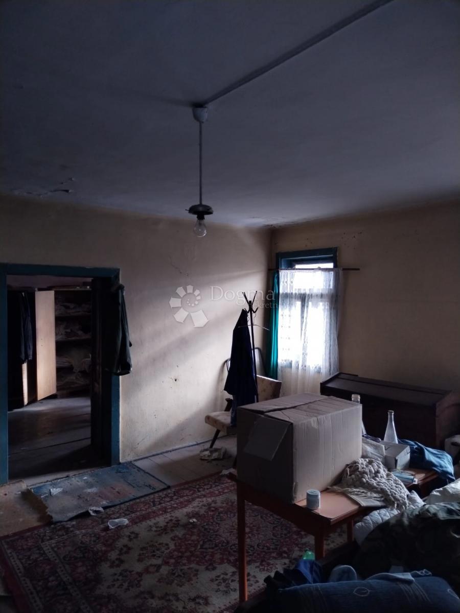 Hiša Zagrad, Karlovac, 174,86m2