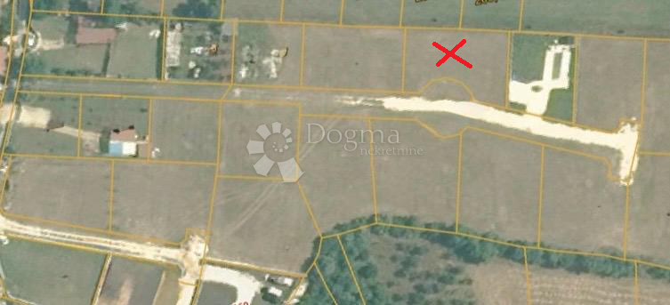 Kmetijsko zemljišče Loborika, Marčana, 901m2