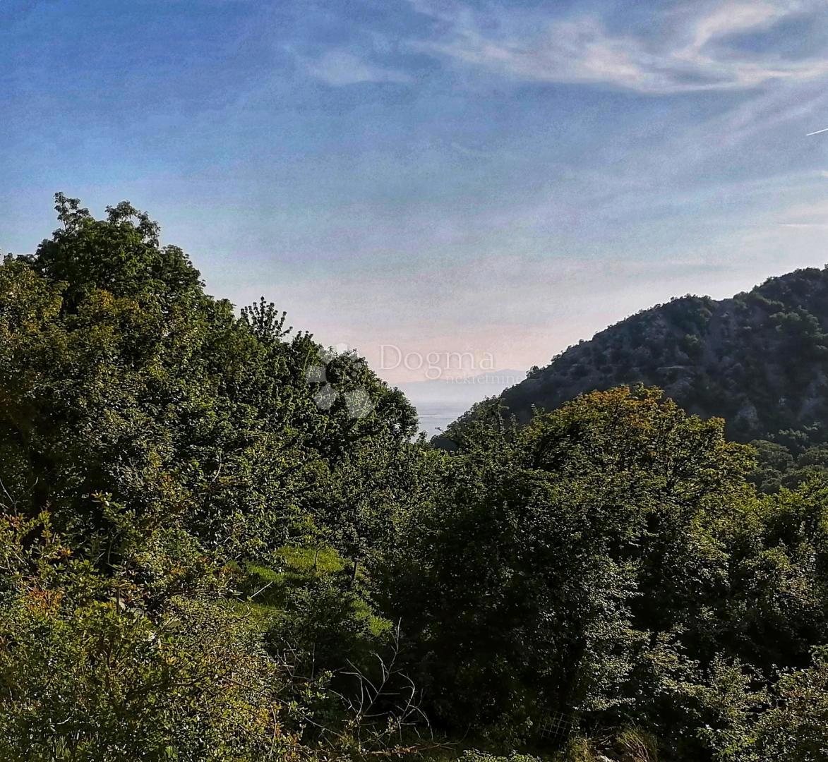 Zazidljivo zemljišče Draga, Rijeka, 1.052m2