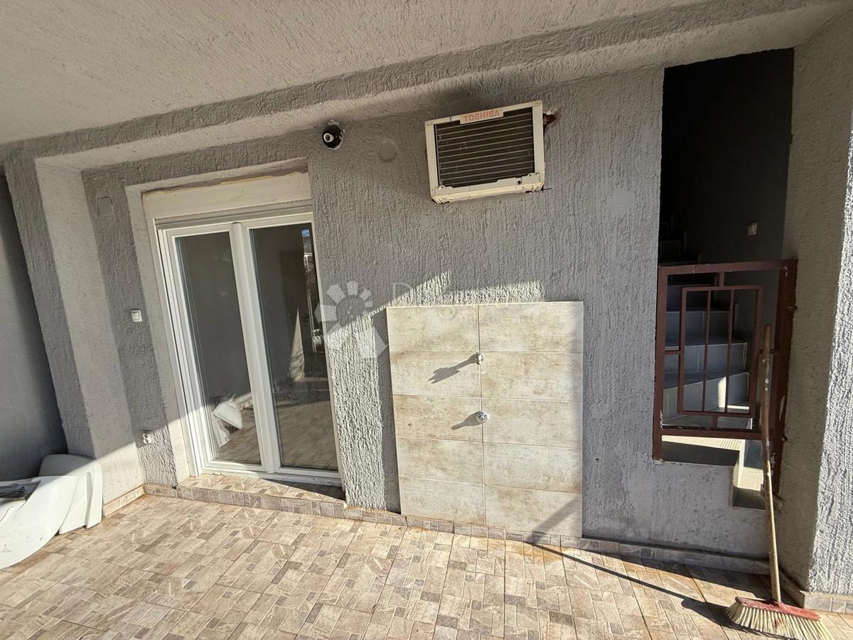 Apartma Karlobag, 59m2